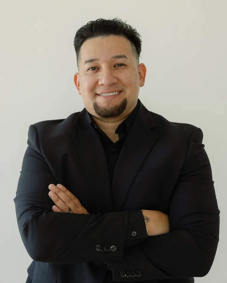 Luis Gonzalez, certified California contractor license instructor and owner of Blue Collar Licensing